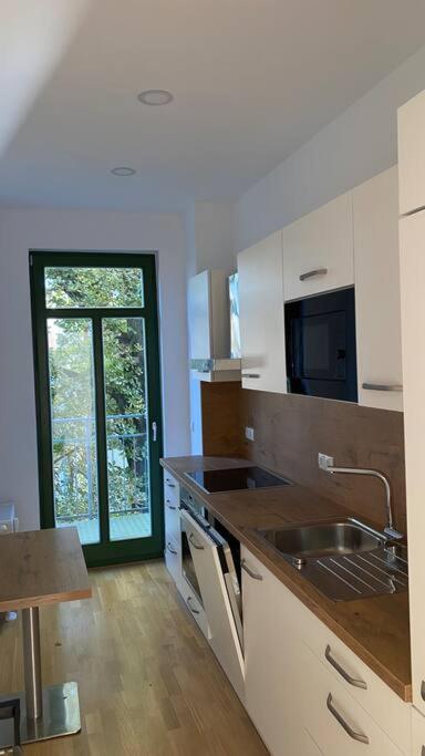 Chez Amis Arena Apartment Leipzig Ngoại thất bức ảnh